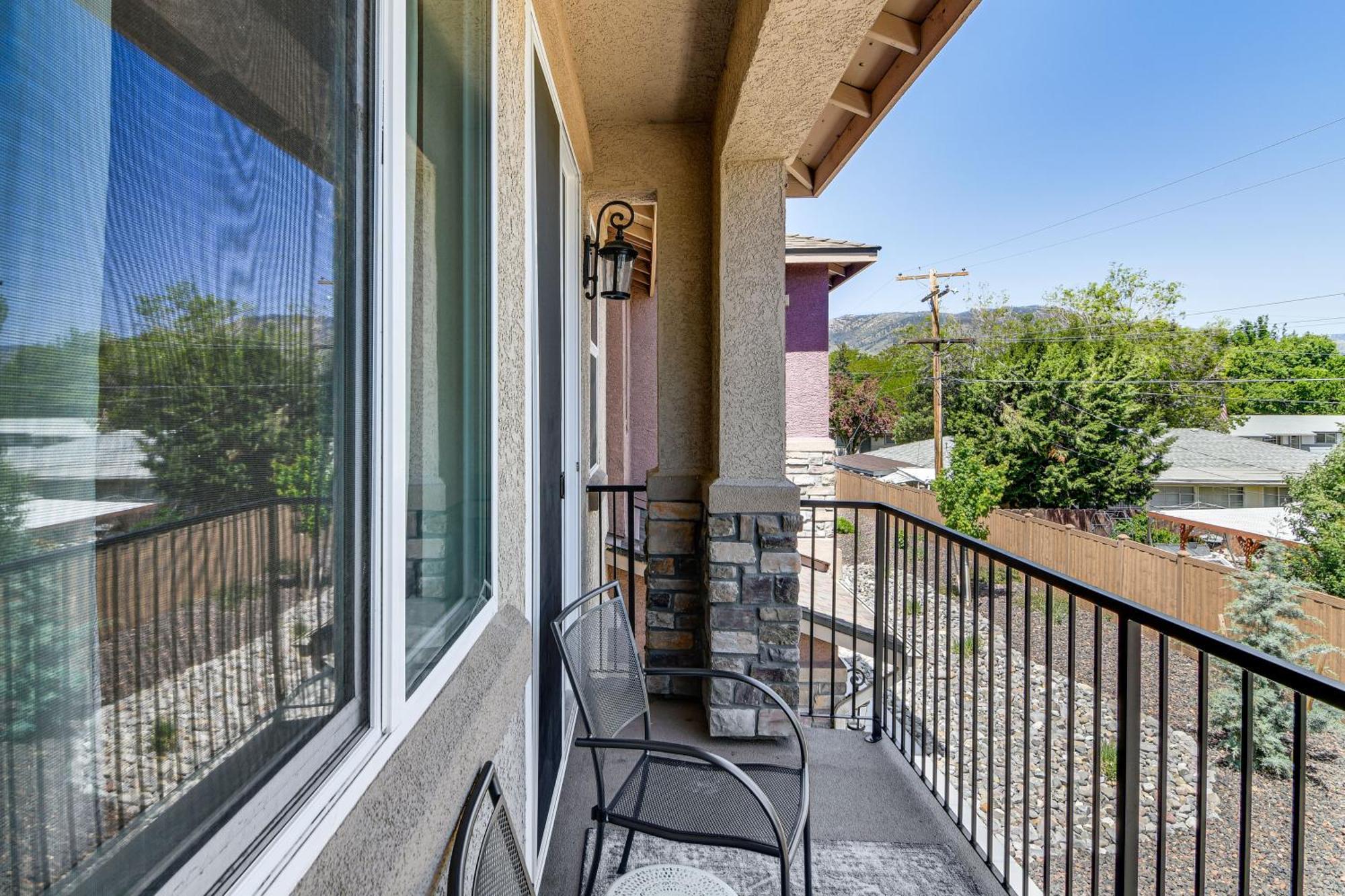 Central Carson City Townhome, 1 Mi To Downtown! ภายนอก รูปภาพ